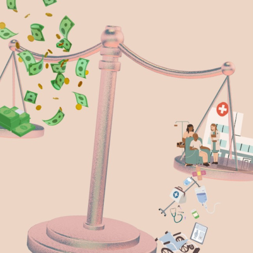 Ilustrācija ar svariem &mdash; kreisajā kausā neliela naudas čupa, ko aizpū&scaron; vēj&scaron;, bet labajā kausā smagāki &mdash; slimnīca, medicīnas darbinieki un pacienti; no tā izkrīt medicīnas tehnika, ratiņkrēsls un fonendoskops.