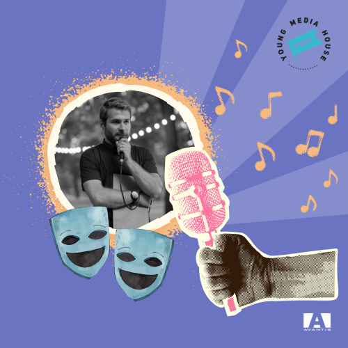 Grafisks mākslas darbs ar violetu fonu, uz kura kolāžas veidā aplī attēlots smaido&scaron;s aktieris Igors &Scaron;elegovskis, netālu no viņa mutes melnbalta roka tur rozā 1940to gadu mikrafonu un apkārt lidinās rozā notis, un zem Igora bildes ir divas zilas teatrālas maskas.