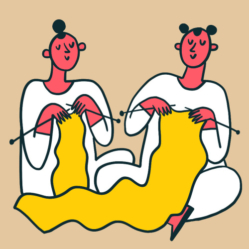 Ilustrācija, kurā divas sievietes copītēs sēž uz zemes un katra ada gadu dzeltenu &scaron;alli