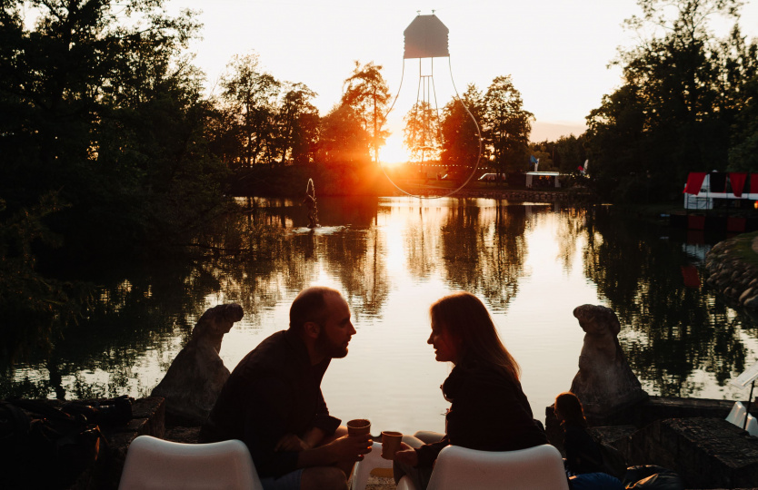 Sarunu festivāls LAMPA kopā ar sabiedrībā zināmām personām izveidojis Sarunvedi 