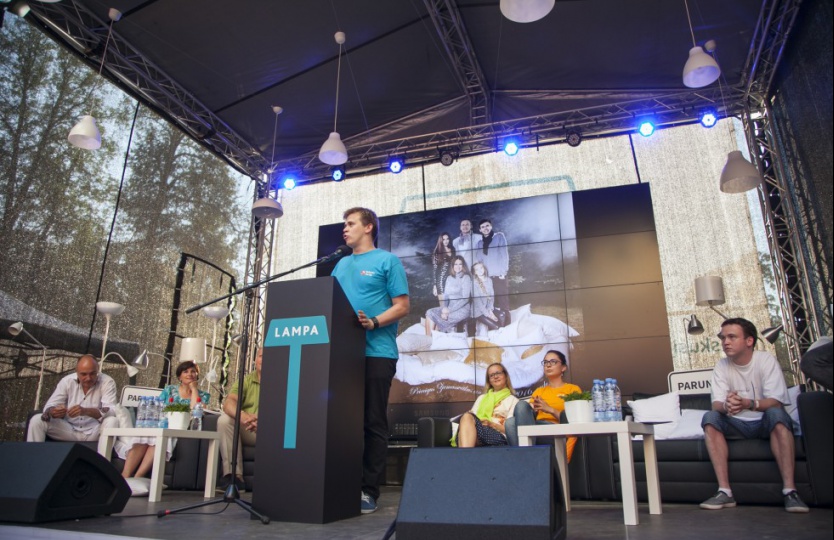 Uz LAMPAS skatuves &ldquo;cepinās&rdquo; Jutu Strīķi, Arti Pabriku, Jāni Rozenbergu un Igoru Pimenovu