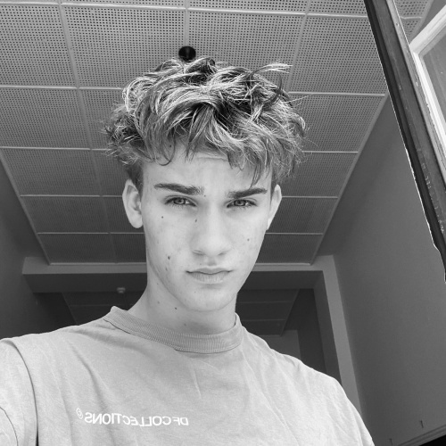 Toms Putniņ&scaron;